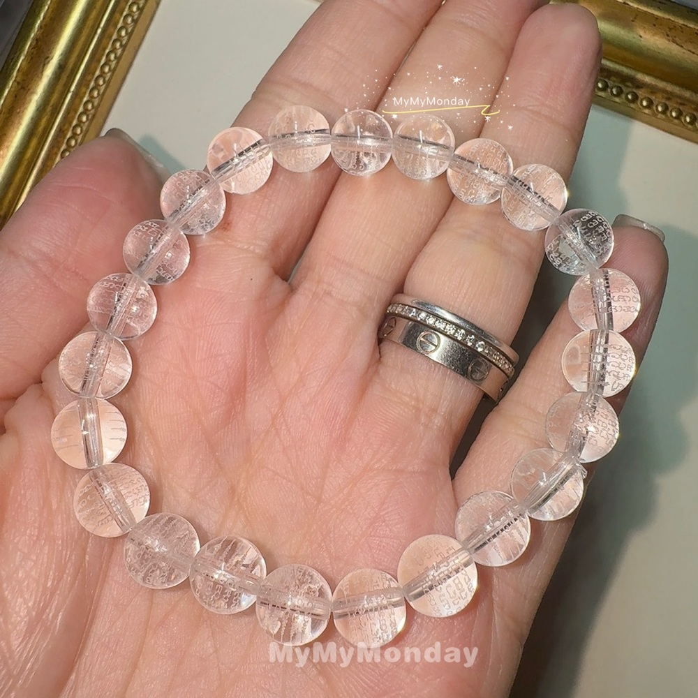 Clear Quartz Bracelet with Hah Taew 8mm - Picture 3 of 9